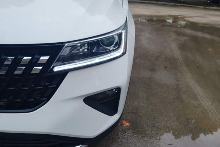 Used Wuling Alvez 2022 1.5L Manual Comfort Version Left Front Headlight