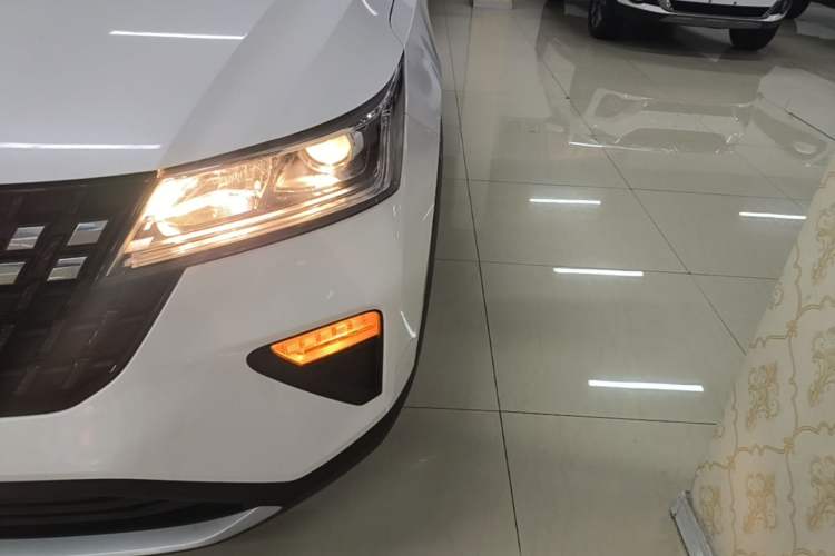 Used Wuling Alvez 2022 1.5L Manual Free-Style Model Left Front Headlight