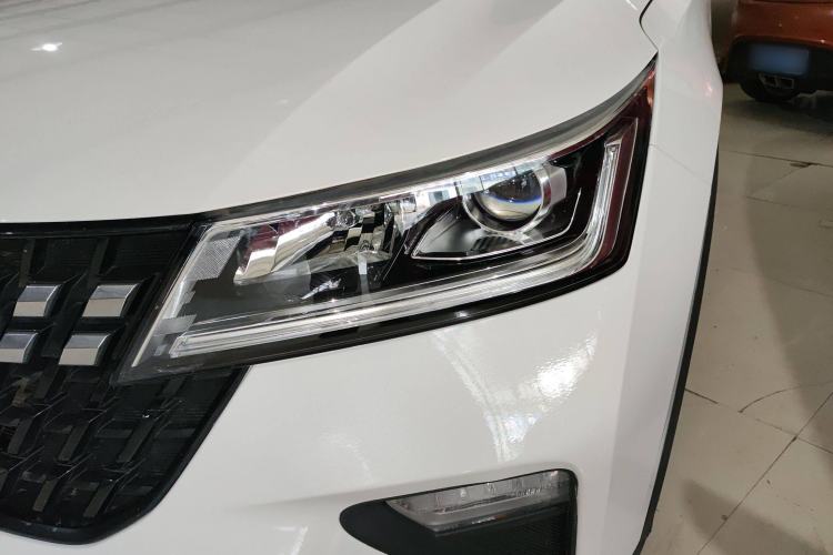 Used Wuling Alvez 2022 1.5L Manual Free-Style Model Left Front Headlight