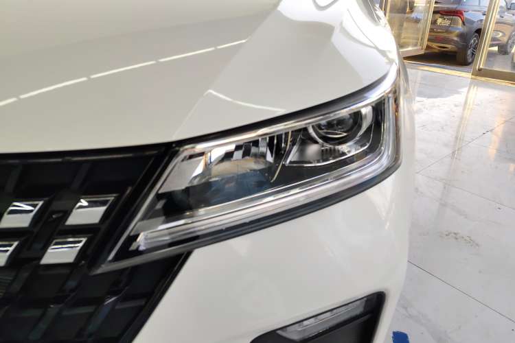 Used Wuling Alvez 2022 1.5L Manual Free-Style Model Left Front Headlight