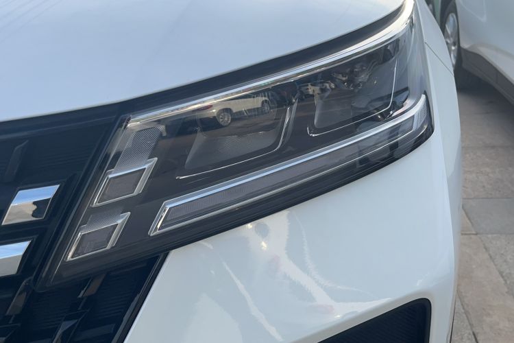 Used Wuling Alvez 2022 1.5L CVT Comfort Edition Left Front Headlight
