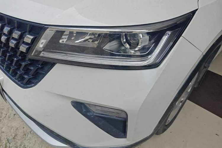 Used Wuling Alvez 2022 1.5L Manual Free-Style Model Left Front Headlight