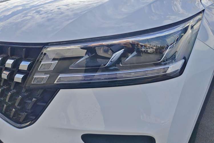 Used Wuling Alvez 2022 1.5L CVT Comfort Edition Left Front Headlight
