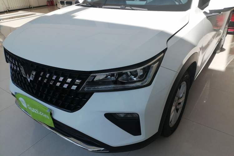 Used Wuling Alvez 2022 1.5L Manual Comfort Version Left Front Headlight