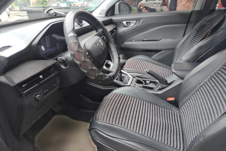 Used Wuling Alvez 2022 1.5L Manual Free-Style Model Left Front Seat