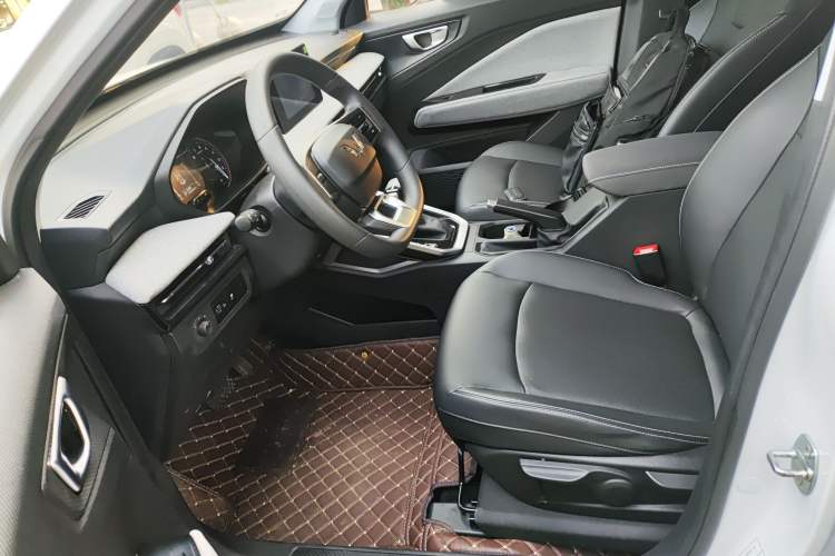 Used Wuling Alvez 2022 1.5L CVT Comfort Edition Left Front Seat