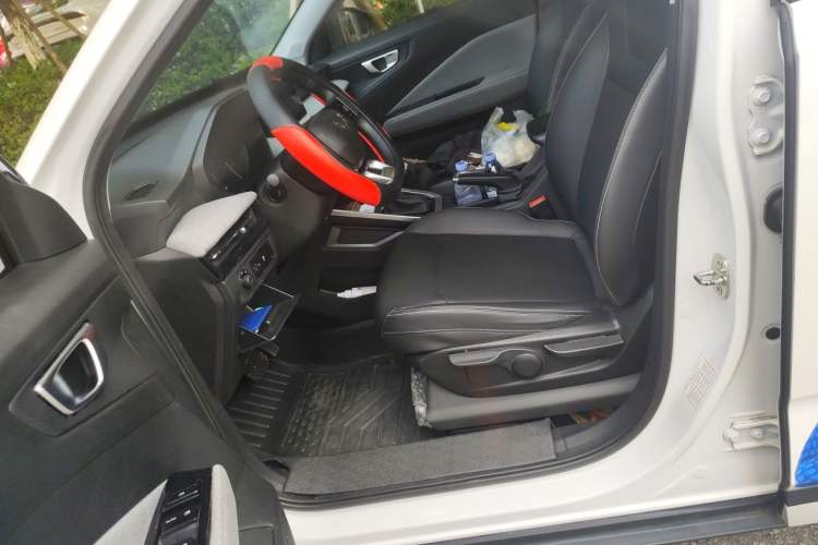 Used Wuling Alvez 2022 1.5L CVT Comfort Edition Left Front Seat