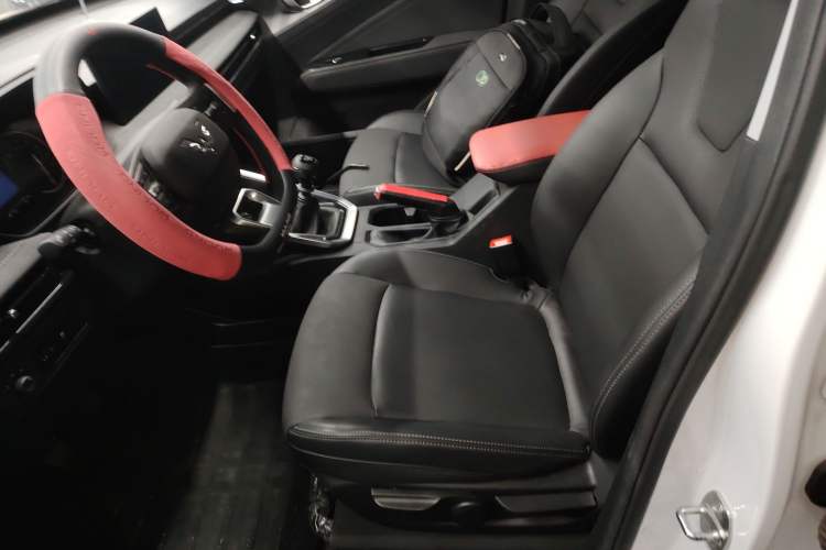 Used Wuling Alvez 2022 1.5L Manual Comfort Version Left Front Seat