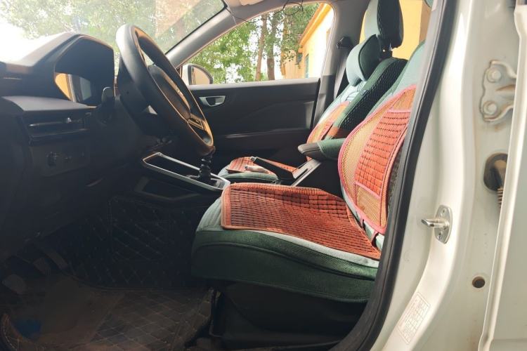 Used Wuling Alvez 2022 1.5L Manual Free-Style Model Left Front Seat