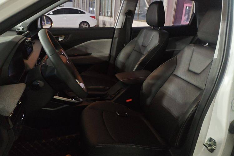 Used Wuling Alvez 2022 1.5L CVT Comfort Edition Left Front Seat