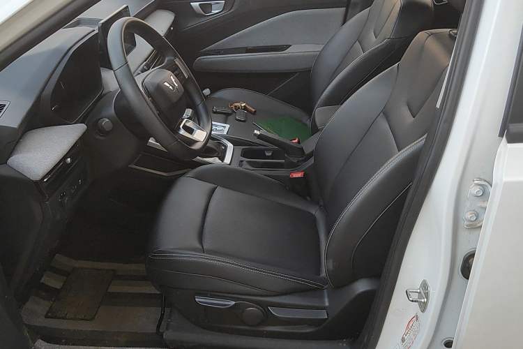 Used Wuling Alvez 2022 1.5L CVT Comfort Edition Left Front Seat