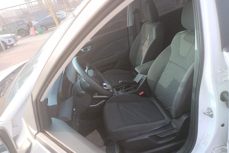 Used Wuling Alvez 2022 1.5L Manual Free-Style Model Left Front Seat