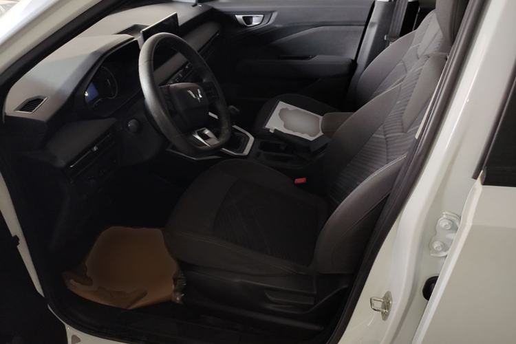 Used Wuling Alvez 2022 1.5L Manual Free-Style Model Left Front Seat