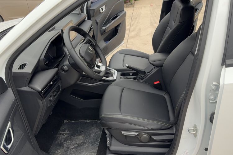 Used Wuling Alvez 2022 1.5L CVT Comfort Edition Left Front Seat