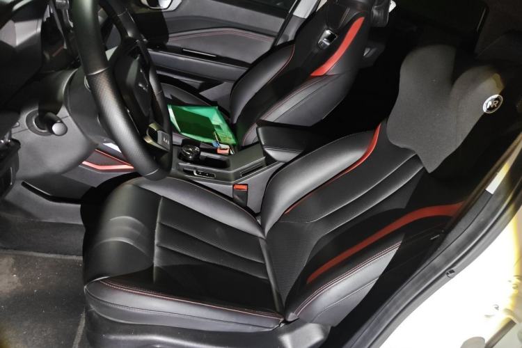 Used Wuling Alvez 2022 1.5T CVT Trendy & Cool Edition Left Front Seat