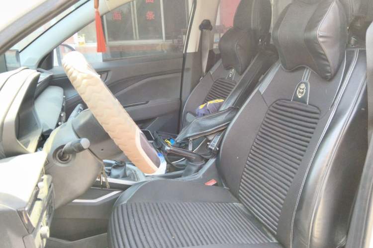 Used Wuling Alvez 2022 1.5L Manual Free-Style Model Left Front Seat