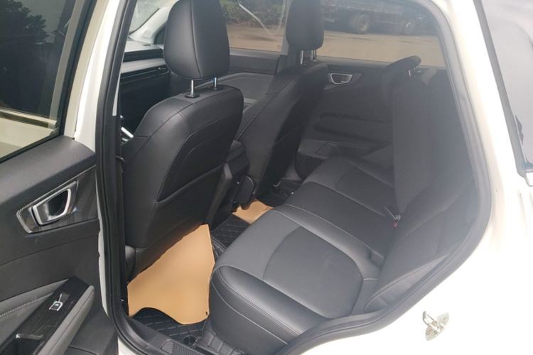 Used Wuling Alvez 2022 1.5L Manual Comfort Version Left Rear Seat
