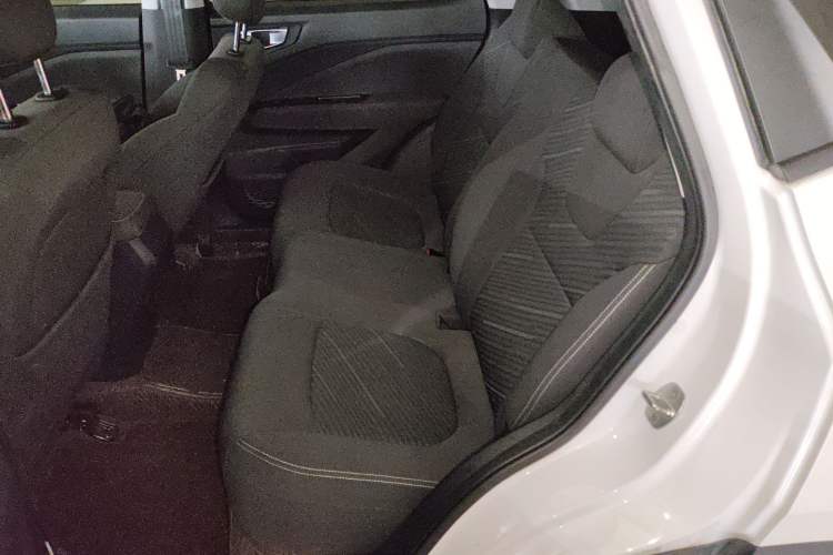 Used Wuling Alvez 2022 1.5L Manual Free-Style Model Left Rear Seat