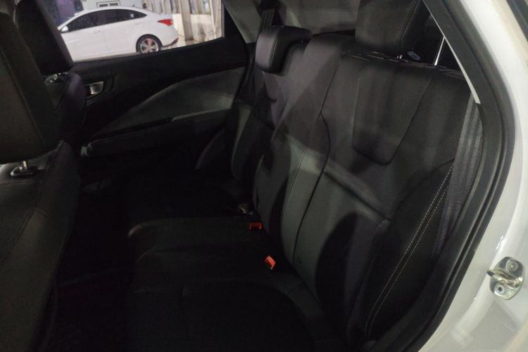 Used Wuling Alvez 2022 1.5L CVT Comfort Edition Left Rear Seat