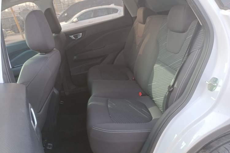 Used Wuling Alvez 2022 1.5L Manual Free-Style Model Left Rear Seat
