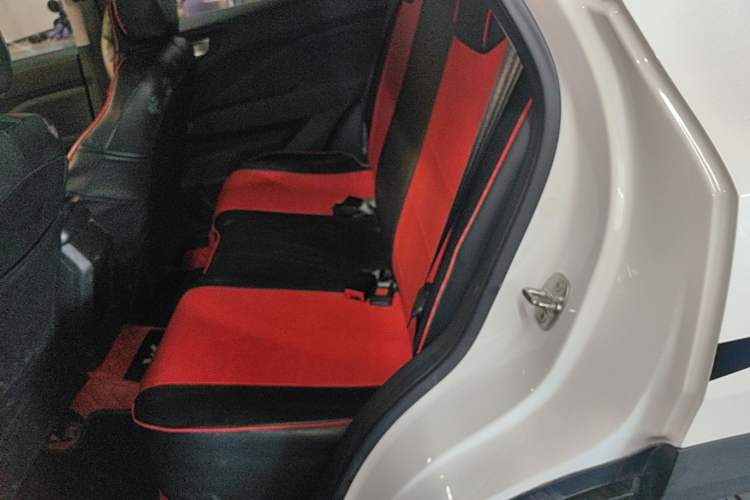 Used Wuling Alvez 2022 1.5L Manual Free-Style Model Left Rear Seat