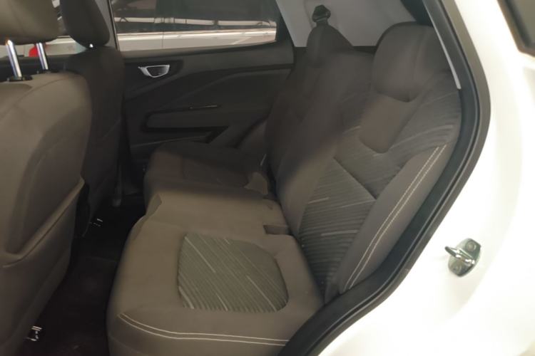 Used Wuling Alvez 2022 1.5L Manual Free-Style Model Left Rear Seat