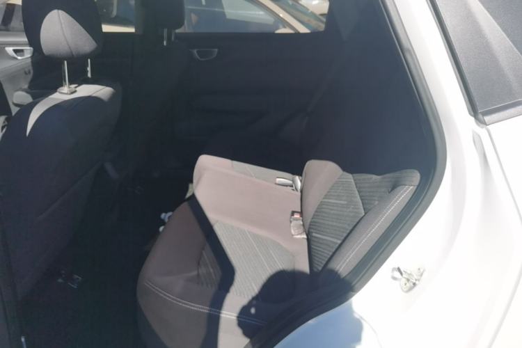 Used Wuling Alvez 2022 1.5L Manual Free-Style Model Left Rear Seat