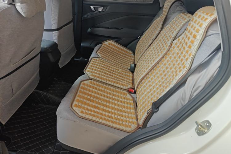 Used Wuling Alvez 2022 1.5L Manual Free-Style Model Left Rear Seat