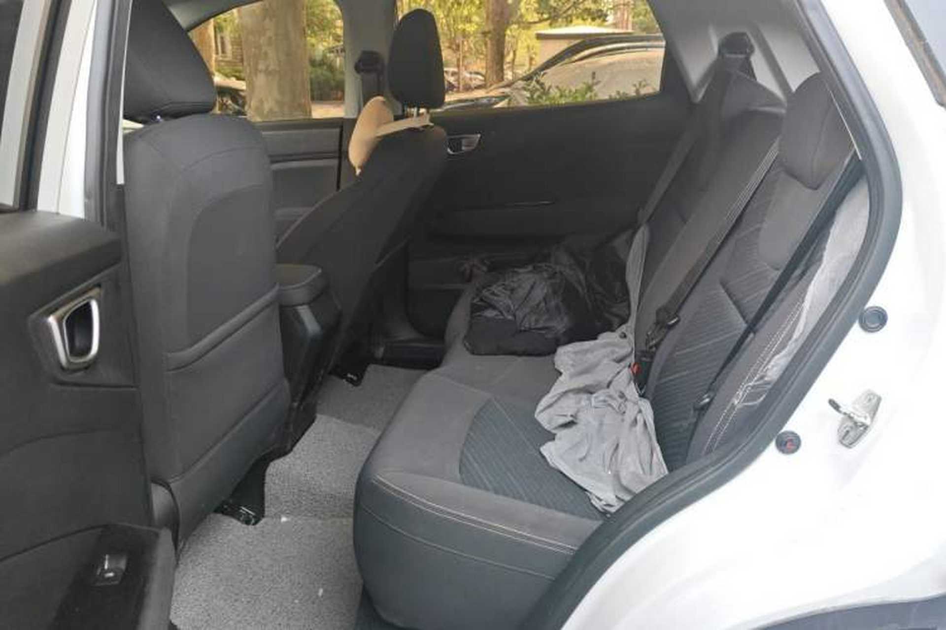 Used Wuling Alvez 2022 1.5L Manual Free-Style Model Left Rear Seat