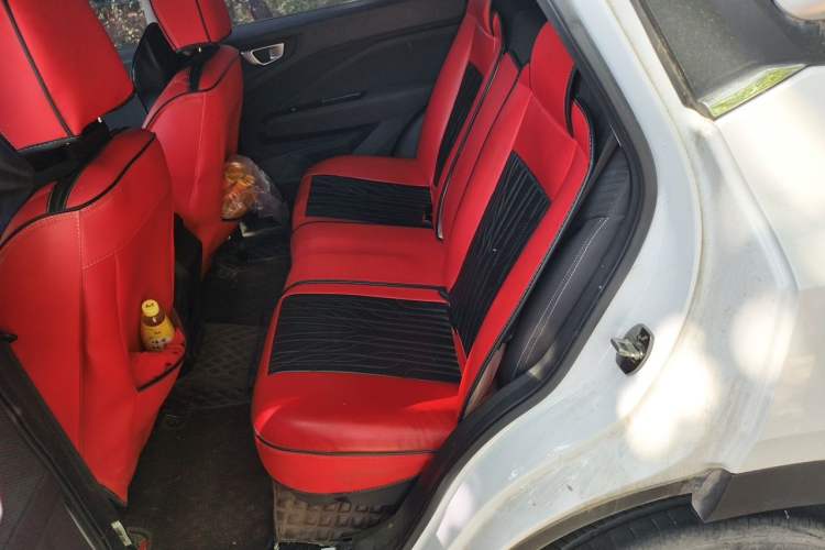 Used Wuling Alvez 2022 1.5L Manual Free-Style Model Left Rear Seat