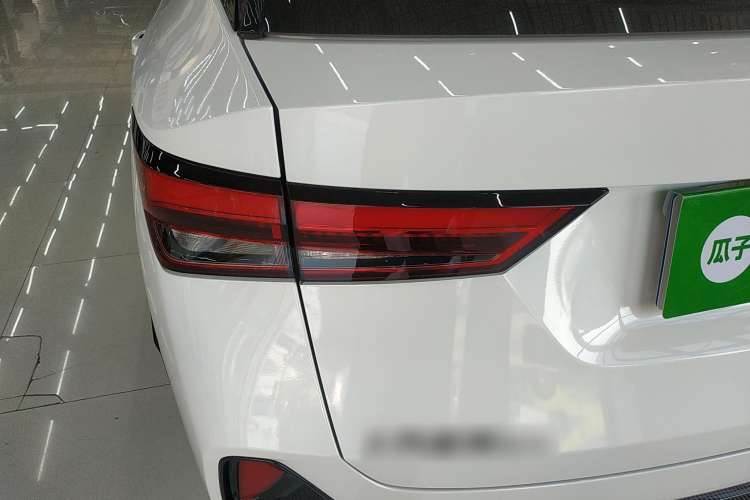 Used Wuling Alvez 2022 1.5T CVT Trendy & Cool Edition Left Rear Taillight