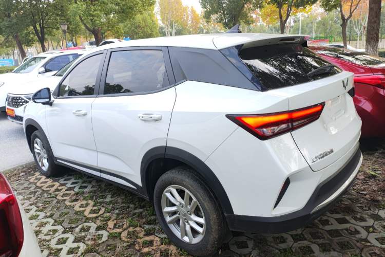 Used Wuling Alvez 2022 1.5L CVT Comfort Edition Left Side