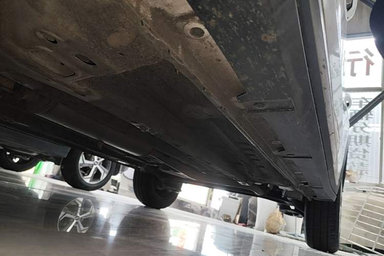 Used Wuling Alvez 2022 1.5L Manual Free-Style Model Left Side Sill