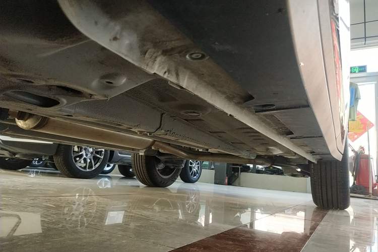 Used Wuling Alvez 2022 1.5T CVT Trendy & Cool Edition Left Side Sill