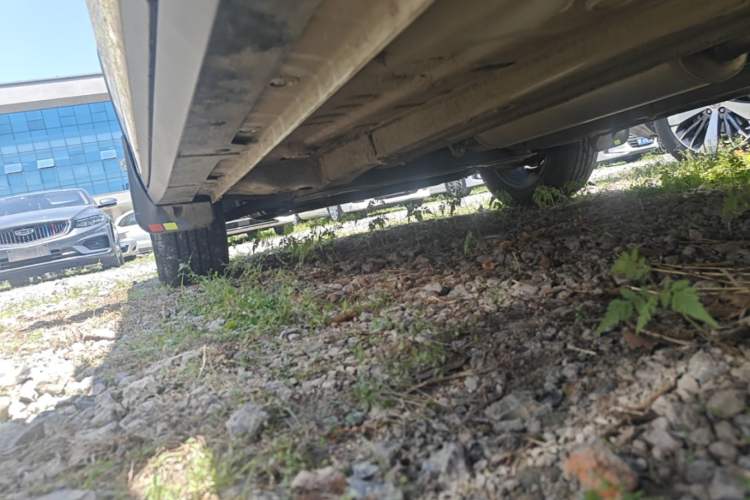 Used Wuling Alvez 2022 1.5L CVT Comfort Edition Left Side Sill