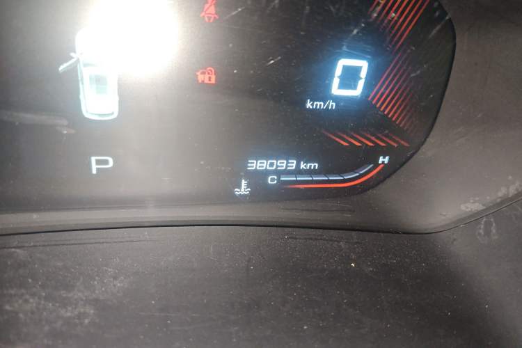 Used Wuling Alvez 2022 1.5T CVT Trendy & Cool Edition Odometer Close Up
