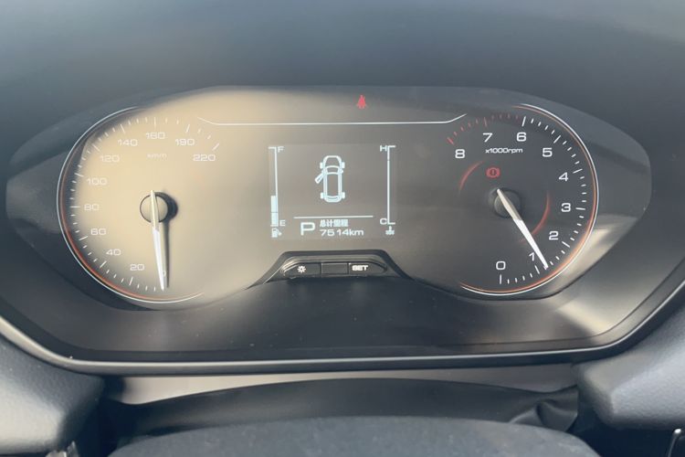 Used Wuling Alvez 2022 1.5L CVT Comfort Edition Odometer Close Up