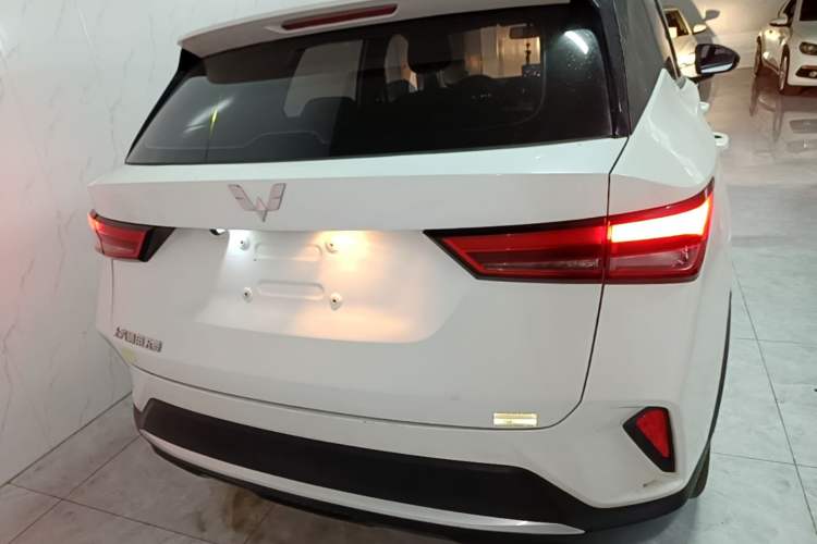 Used Wuling Alvez 2022 1.5L Manual Free-Style Model Rear