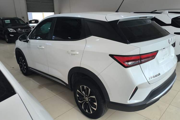 Used Wuling Alvez 2022 1.5L Manual Free-Style Model Rear Left 45 Deg