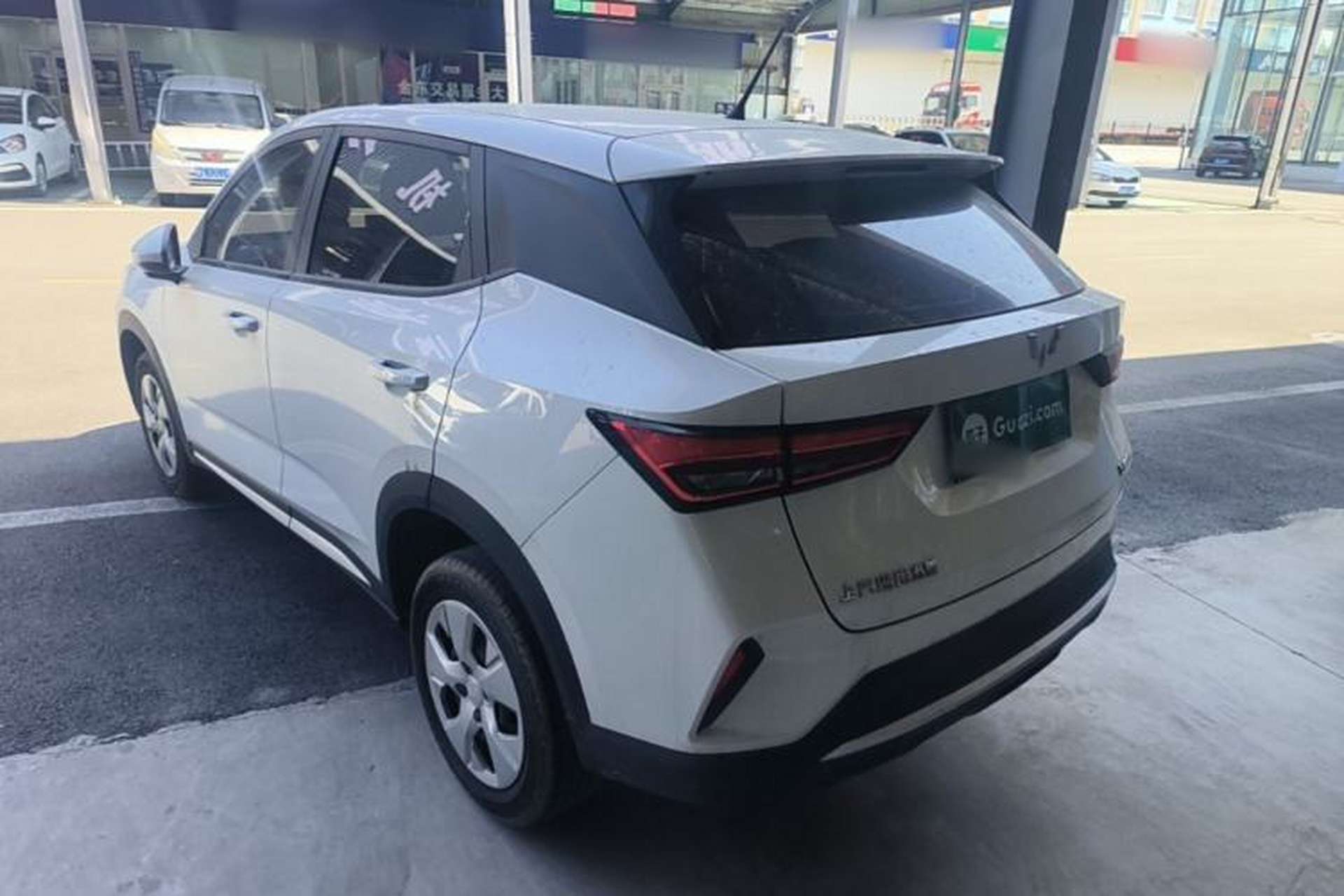 Used Wuling Alvez 2022 1.5L Manual Free-Style Model Rear Left 45 Deg