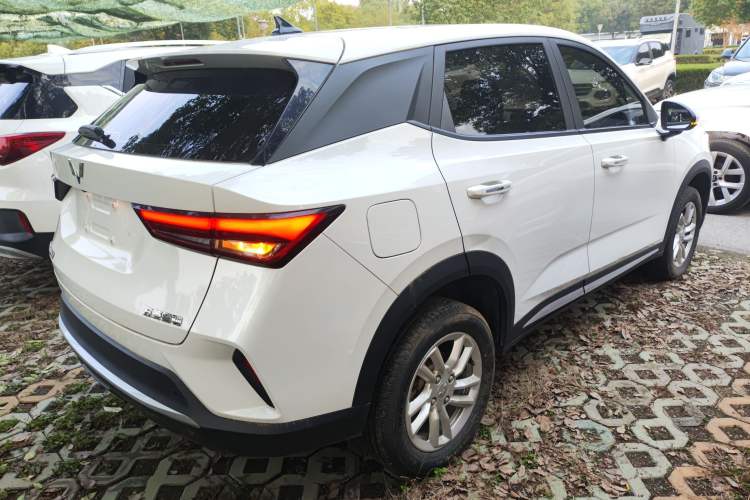 Used Wuling Alvez 2022 1.5L CVT Comfort Edition Rear Right 45 Deg
