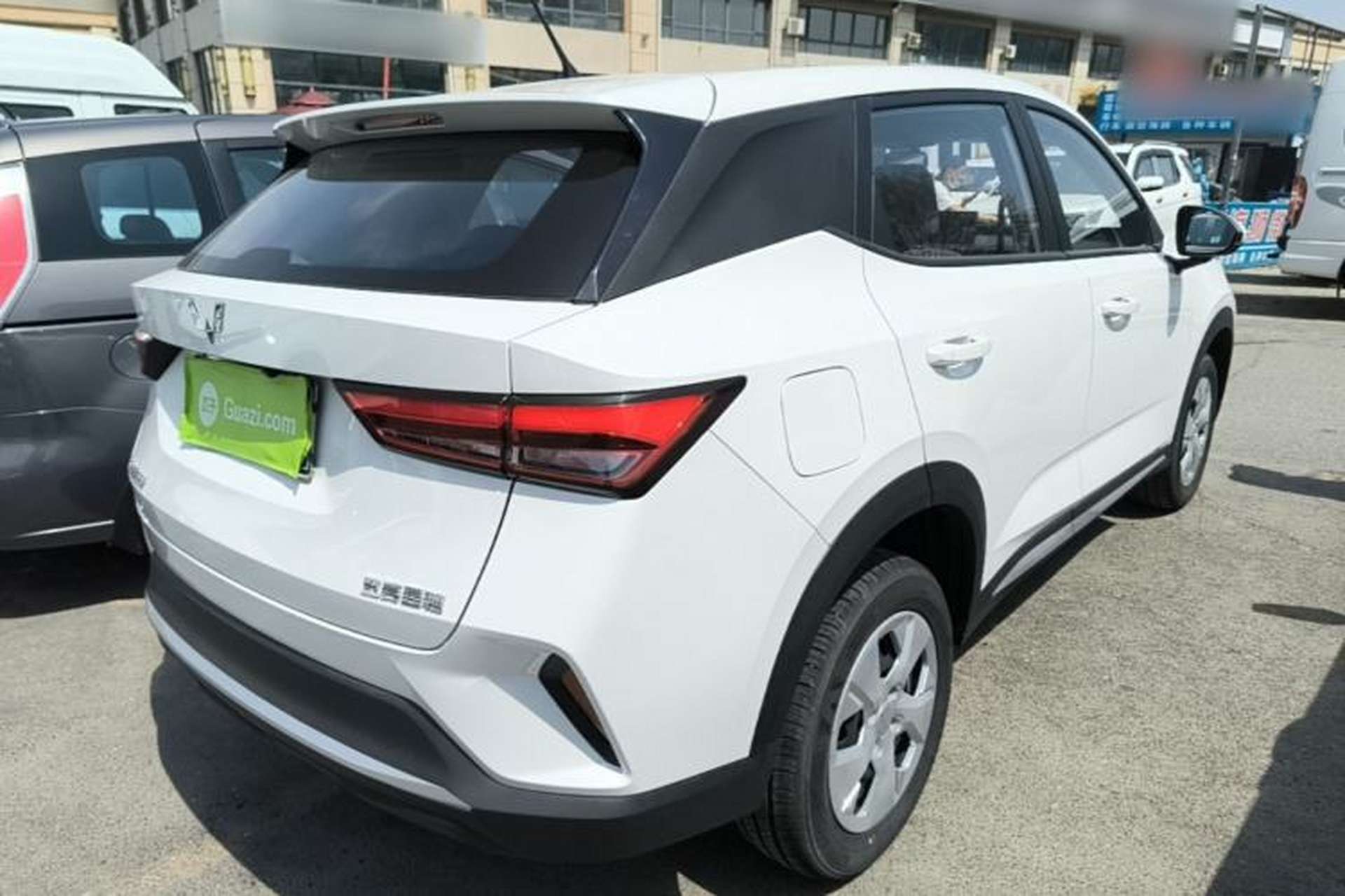 Used Wuling Alvez 2022 1.5L Manual Free-Style Model Rear Right 45 Deg