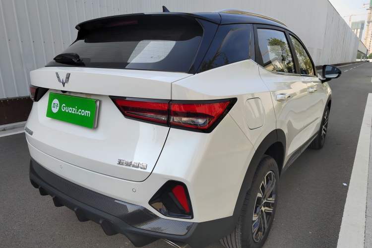 Used Wuling Alvez 2022 1.5T CVT Trendy & Cool Edition Rear Right 45 Deg