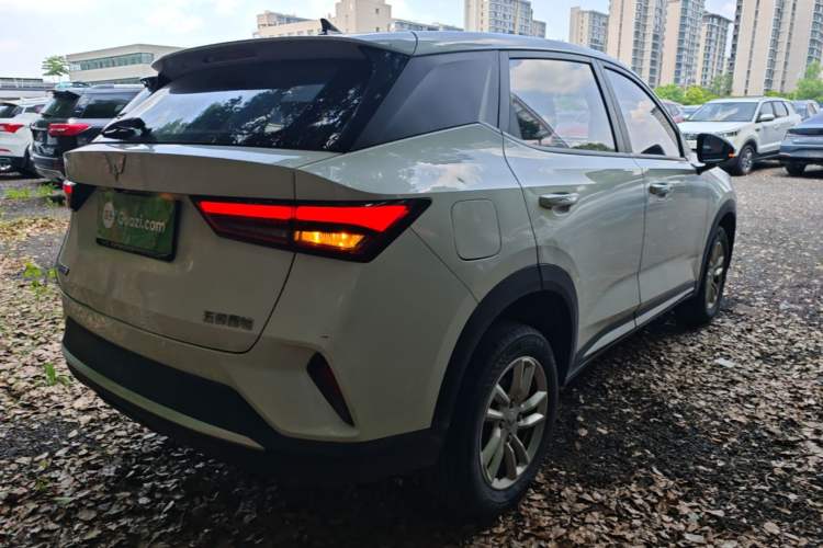 Used Wuling Alvez 2022 1.5L CVT Comfort Edition Rear Right 45 Deg