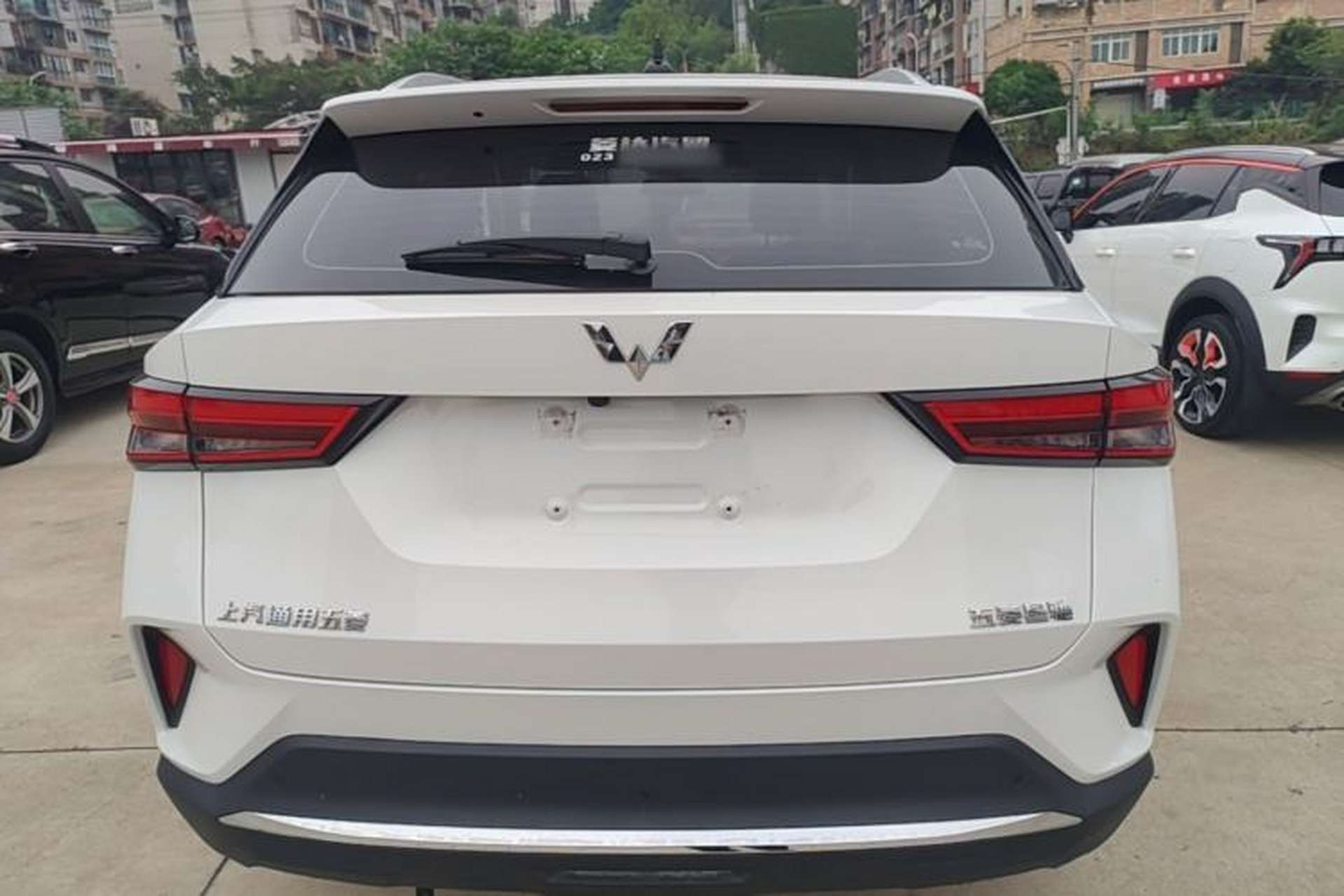 Used Wuling Alvez 2022 1.5L Manual Comfort Version Rear