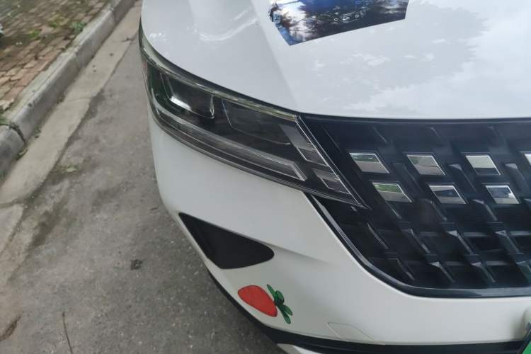 Used Wuling Alvez 2022 1.5L CVT Comfort Edition Right Front Headlight