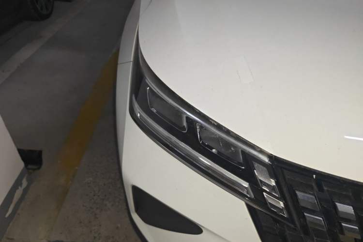 Used Wuling Alvez 2022 1.5L CVT Comfort Edition Right Front Headlight