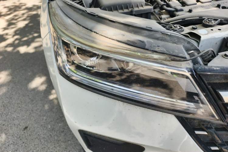 Used Wuling Alvez 2022 1.5L Manual Free-Style Model Right Front Headlight