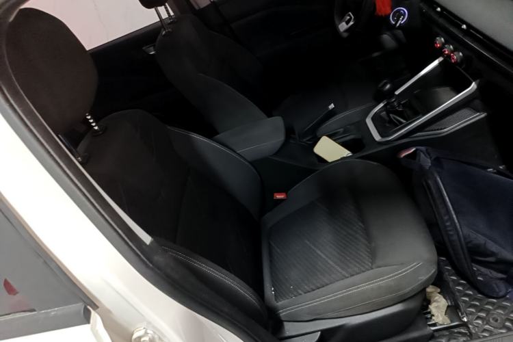 Used Wuling Alvez 2022 1.5L Manual Free-Style Model Right Front Seat