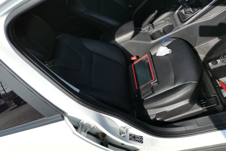 Used Wuling Alvez 2022 1.5L Manual Free-Style Model Right Front Seat